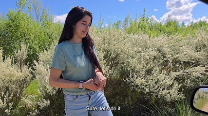 Labestiaylabella: Aldatan evli kadın herkesin içinde komşusuyla arabanın içinde sert ayakla...