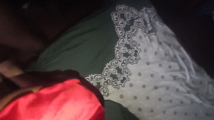 Eatrella j: Член колумбійця падає на краплю