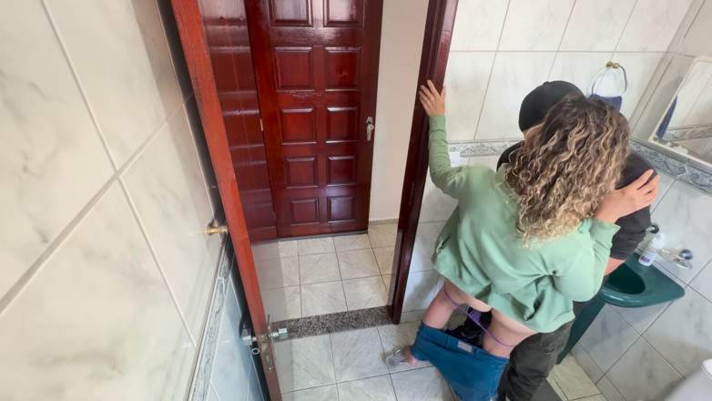 Victor SweetCoupleStories: baathroom men apni sauteli bahan ke khilaaph ragarna