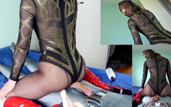 Nylon Xtreme: Elena Clark 尼龙 leotard 手淫