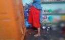 Priyanka priya: Tamilská kráska se koupe převléká