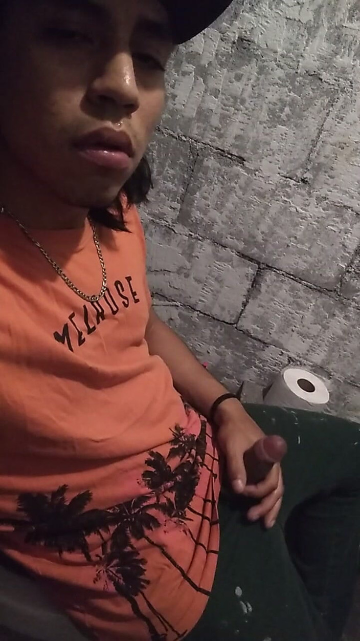 AlexAlejandro13: Esse cara lascivo querendo transar