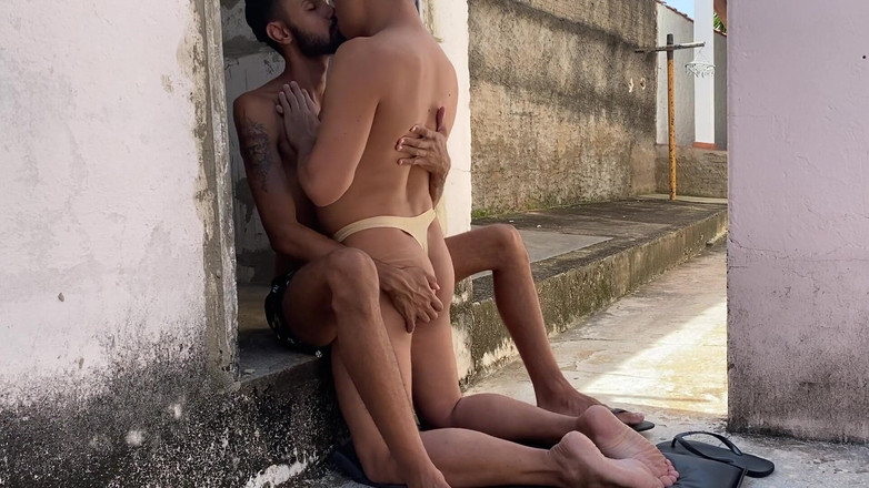 Leandro e Asafe: 我吮吸我穿着内裤的男朋友