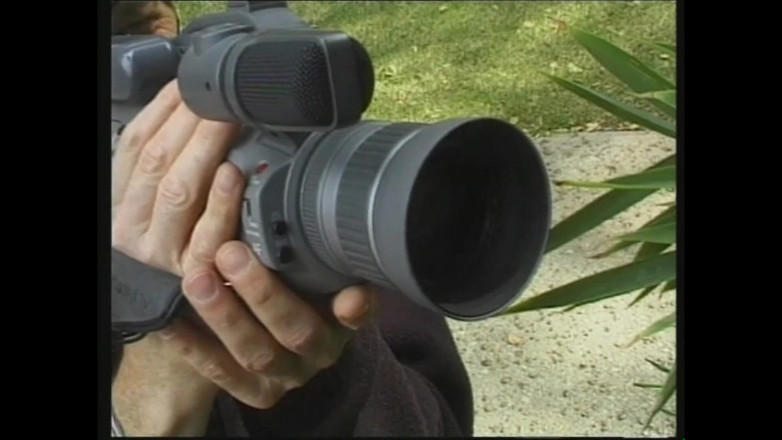 MCG Empire: Миниатюрная женщина перед огромным членом