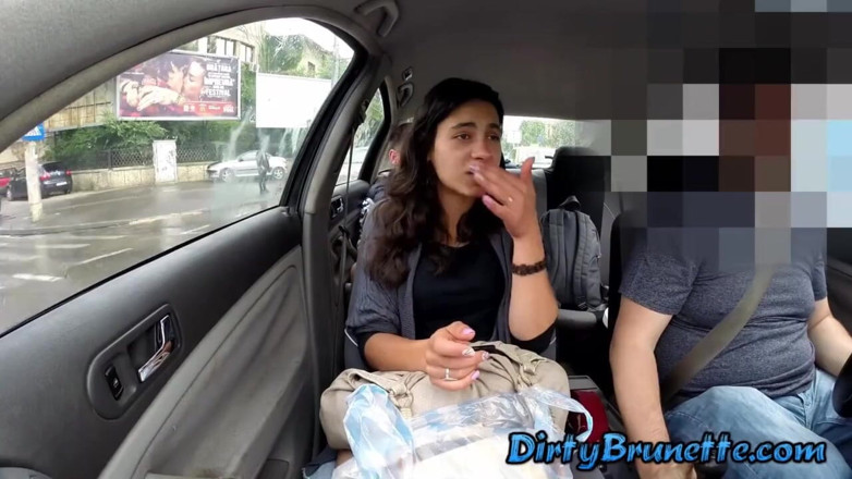 Dirty Brunette: 102 minutos casada puta chupa e fode com vários homens...
