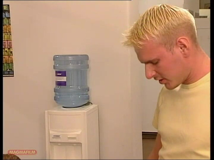 Magmafilm: Čekárna Prasátko ve třech