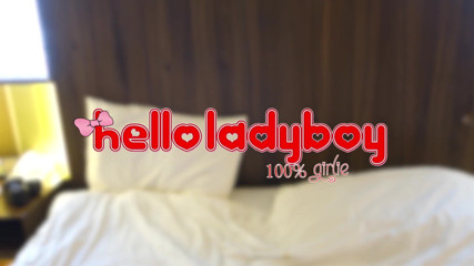 Hello Lady Boy: Drobná thajská holka se baví se zadními vrátky