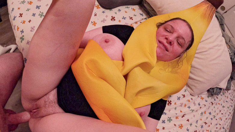 Erin Electra: 万圣节与继母