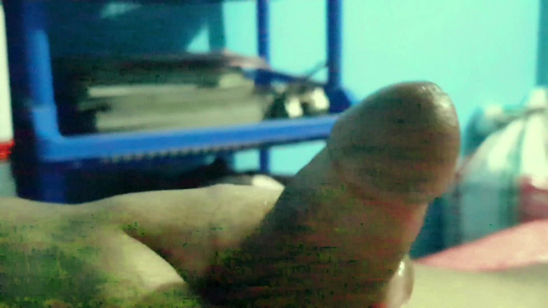 Xujjal: Un jeune garçon masse son pénis longtemps, mais pas de...