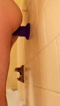 Banheiro, Diversão Com Vibrador