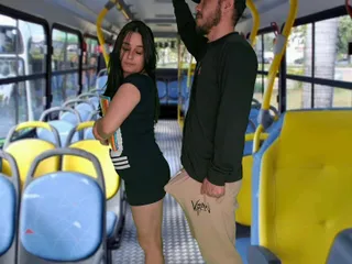 Jennyferpimenta: Student Humped and Fucked Inside the Bus in Public!