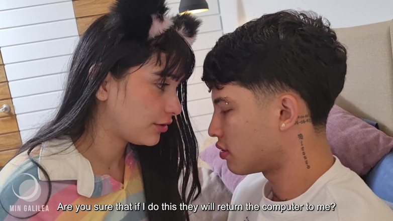 MinGalilea: My stepbrother discovers me in the middle of live stream...