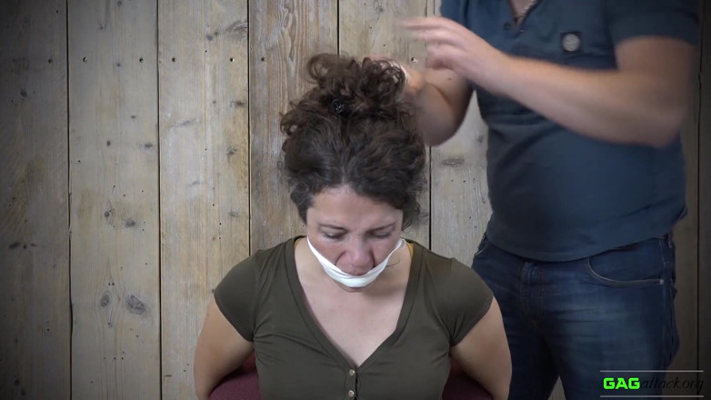 Gag Attack: Julia - microfoam tapegs căluș