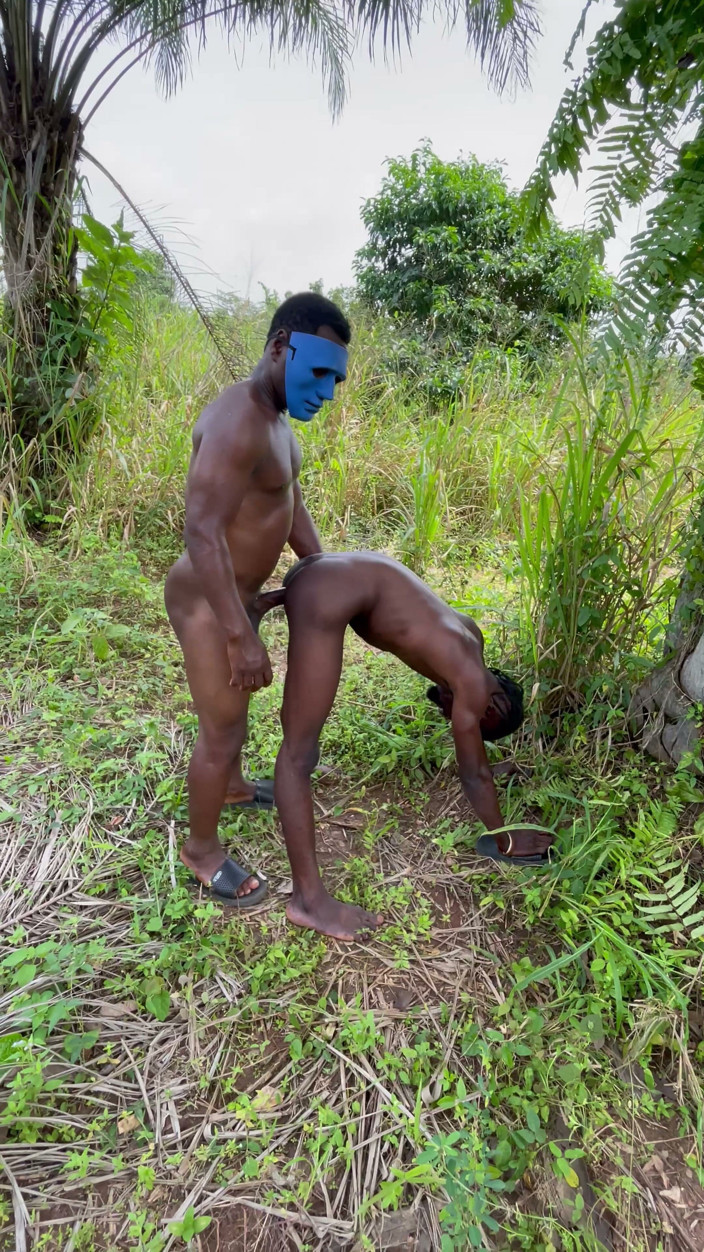 Big Hoss: How I Fuck My Step Dad Style Inside the Bush
