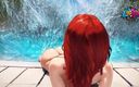 Erojano: Mujer se quita el traje de baño en la piscina...