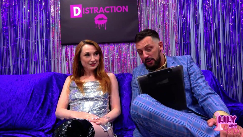 Lily kink: व्याकुलता: गंदा गेम शो