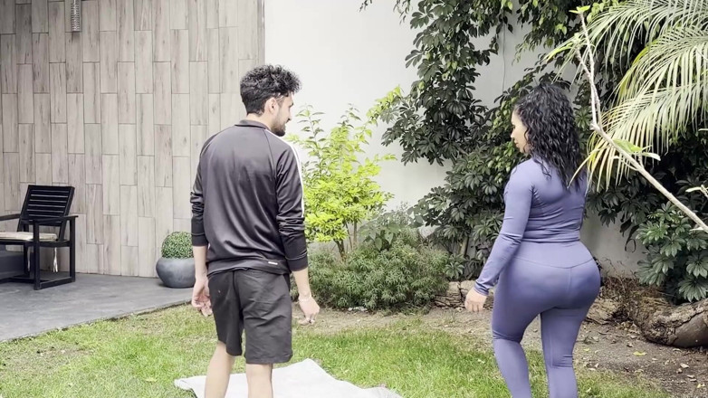 Calientehubxxx: Yoga Với Diva Gali