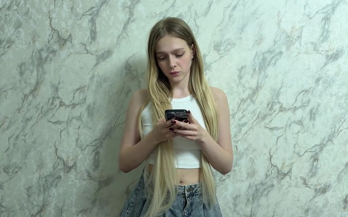 Arisha Mills: 我继妹的照片泄露了，我毫不犹豫地操了她