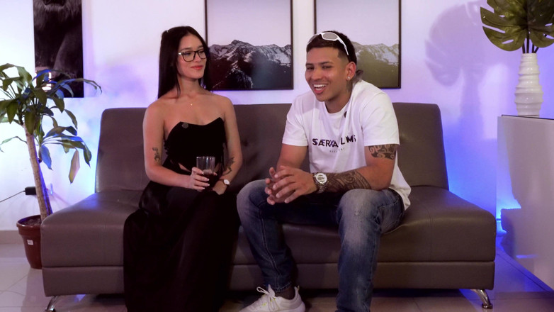 SaraFilms: कैरोलिना ग्युरेरो ने महिलाओं के प्रति अपने गुप्त आकर्षण का खुलासा किया और...