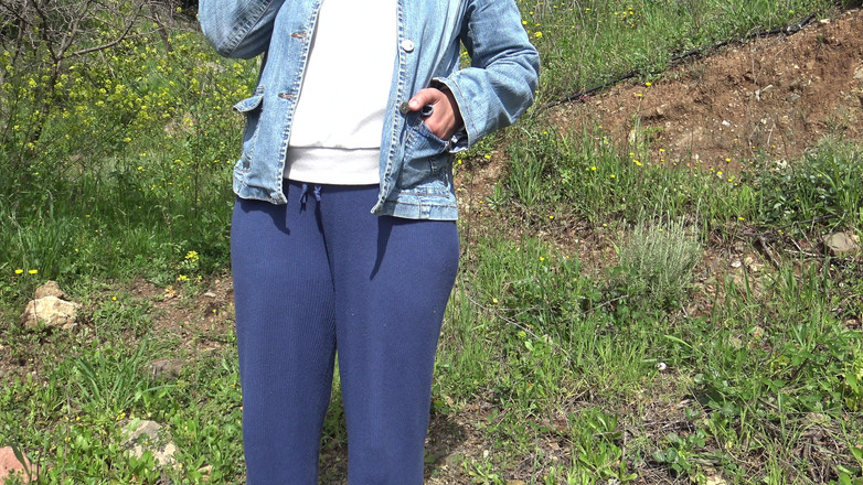 Stepmom Susan: Wanita Amerika ini gila!! Cewek ini beli dildo bekas di...