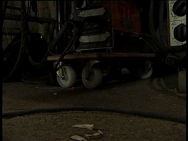 Lucky Cooch: Wawancara cewek rambut pirang sama blacksmith