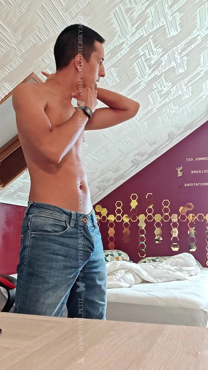 baptiste_petit: Smelly Boxers