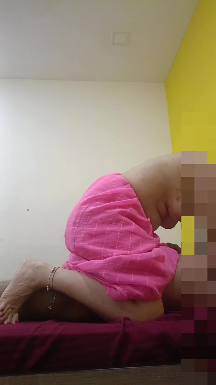 desilaunda96: Heiße indische desi bhabhi und bhabhi heißer sex