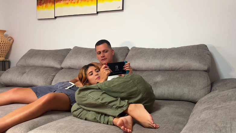 Labestiaylabella: Velmi sexy holka chce být ošukaná