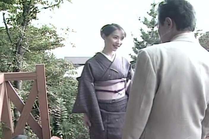 Asian Mature Climax: Sexig asina skönhet fick en stor kuk bakifrån