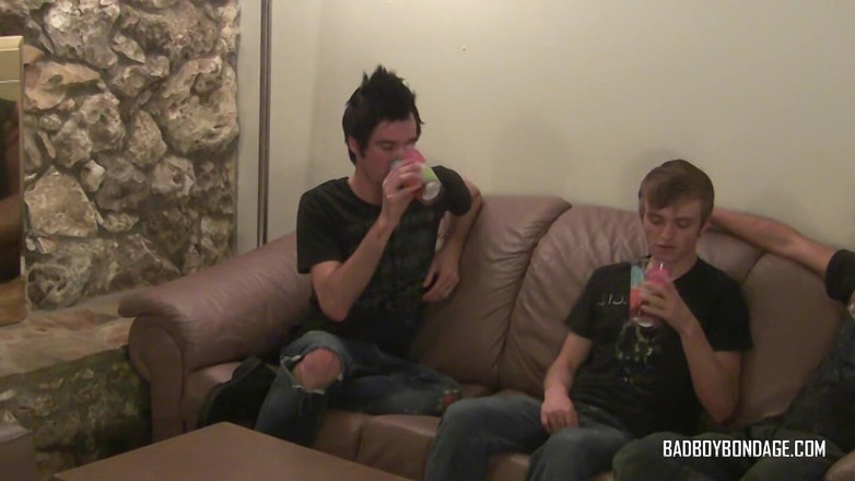 Bad boys bootcamp: 겸둥이 히치하이커