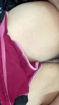 Sdílel postel s padžábským Bhabhi a ošukal její velký zadek