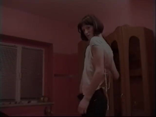 Pro Amateur by Magmafilm: Solo Masturbation Mit Süssem Girl, Das Sich Selbst Mit Wachs...