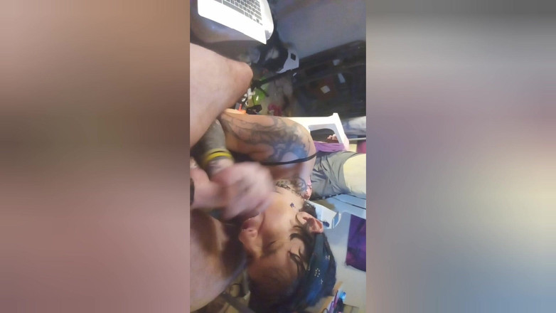 Chloe T Star: Amatuer Trans Cutey uwielbia ssie penisa