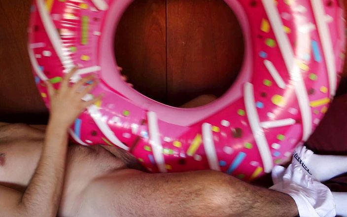 Inflatable Lovers: Opblaasbare donut