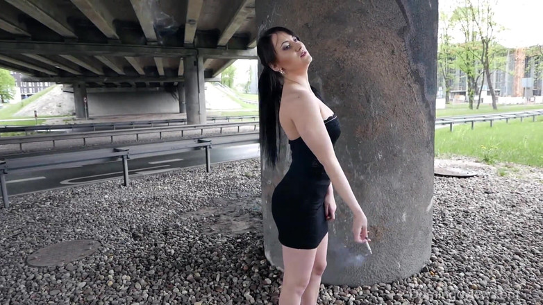 Domingo View: Selena fumaça ao ar livre