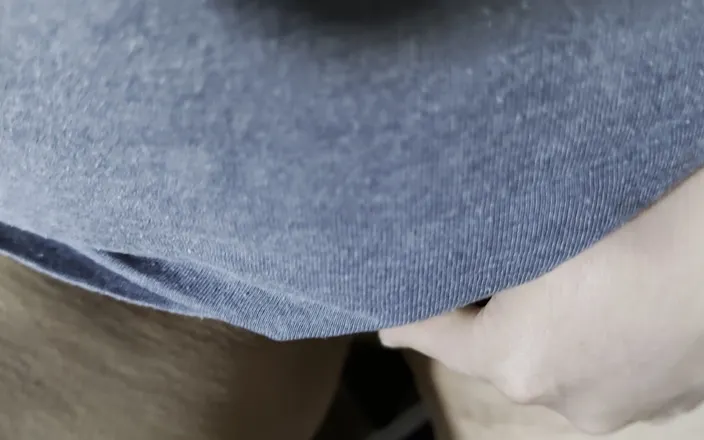 Lesbian-illusion: I Hide From My Parents in a Hut to Jerk...