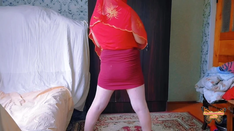 Kitty_Cross: Model femboy remaja amatir crossdresser kitty suka membuat video seksi...