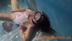 UW Homemade Fetish: La masturbation à la piscine a mal tourné sous l'eau