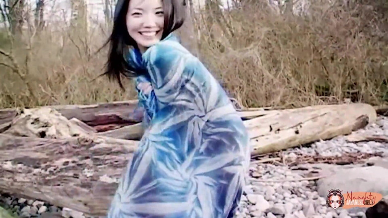 Naughty Japanese Girls: Naakt op een strand zijn zo'n enorme beurt voor de...