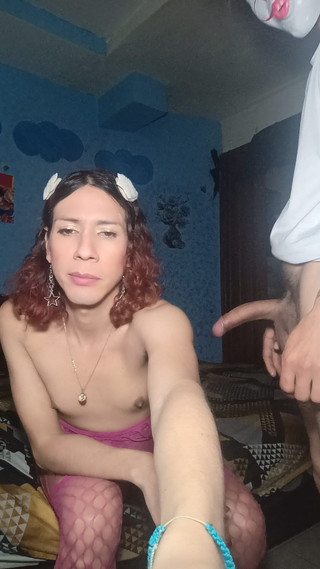 Femboy from Colombia: 一瞬一瞬を楽しむことが大切です