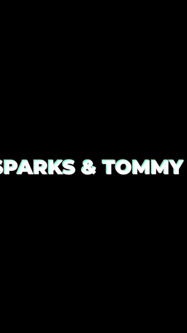Tommy Wood XXX: Grote borsten passen pornoster