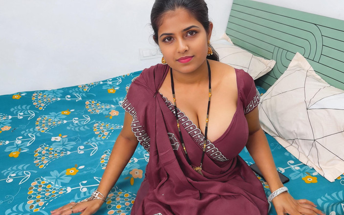 Sexy Komal: Komal，你的阴户已经很松了，老公让了屁股