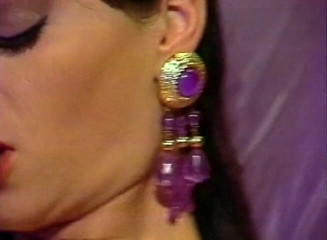 The Vintage Era: Elegante ragazza vintage ottiene il suo buco del culo scopata...