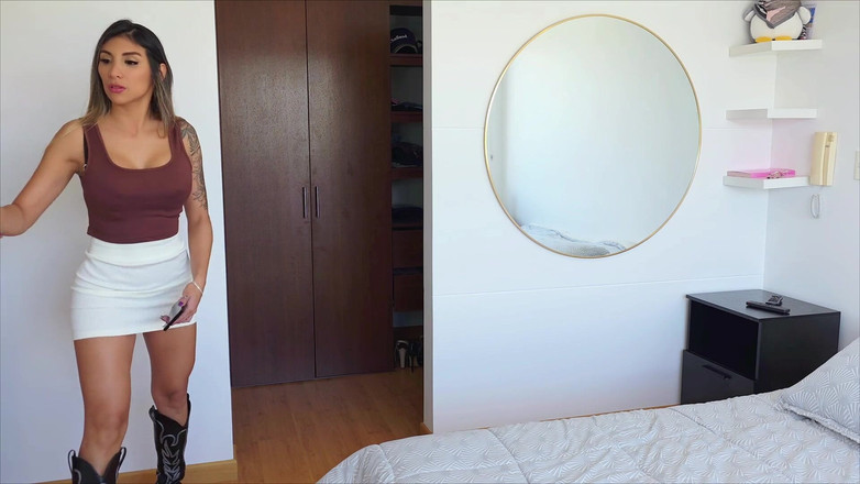 Winter_steph: 자지로 내 의붓아들과 놀람!! 그녀의 팬티 냄새를 맡을 뻔한 그녀