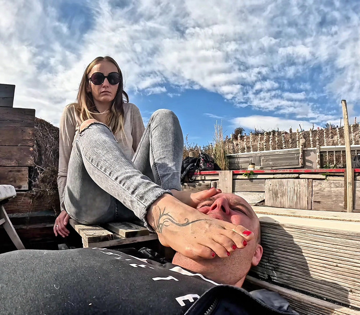 Mistressyammyboots: La Puissance Sous Mes Pieds