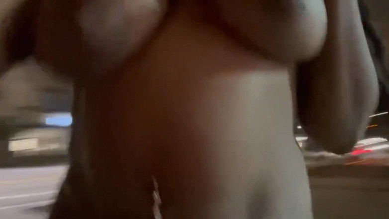 Super sexy ebony cuties: Naakt rondlopen en mijn poesje neuken met een vibrator op...