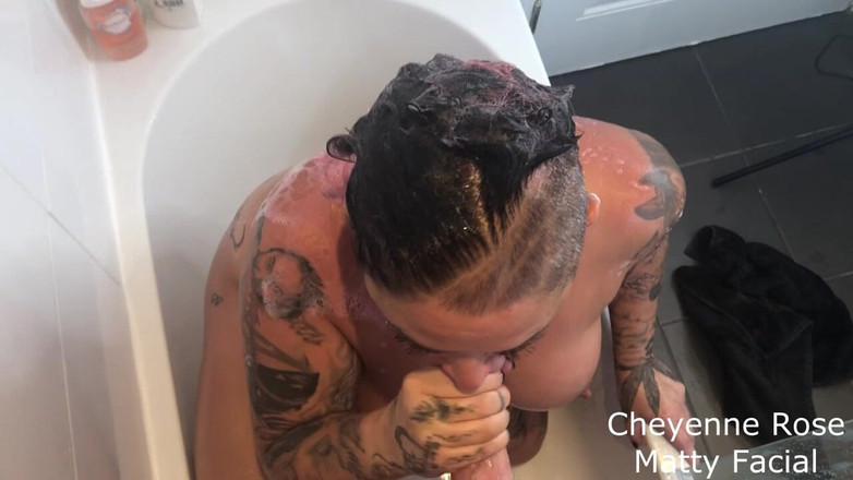 Cheyenne Rose 80: 샤워 중 나를 빨아