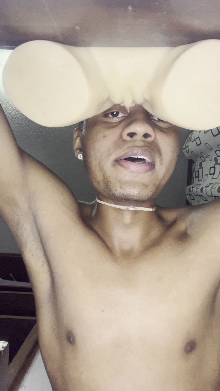 Black-2001: Bir popo ve vajina, bu fleshlight'ı seviştimde olduğu gibi emmek...