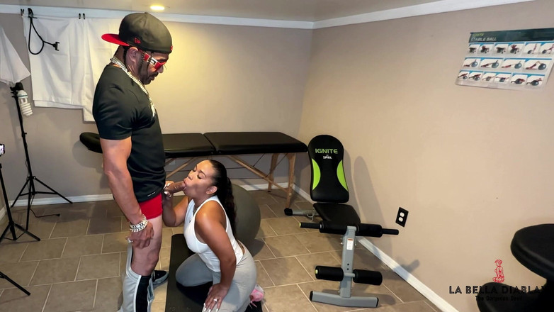 LaBellaDX: Og Jim Bones插话 labella 的锻炼