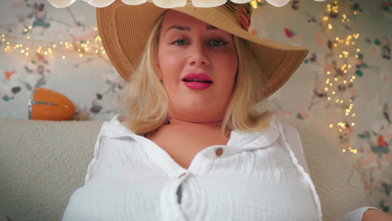 JessieHH: 被我自己的继子活生生地吃掉并吞下全部高清